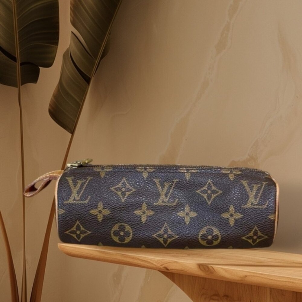 LOUIS VUITTON Monogram Papillon Accessory Pouch - Picture 1 of 7